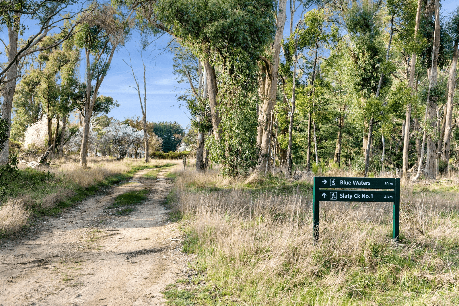 7 Oaktree Lane, CRESWICK, VIC 3363