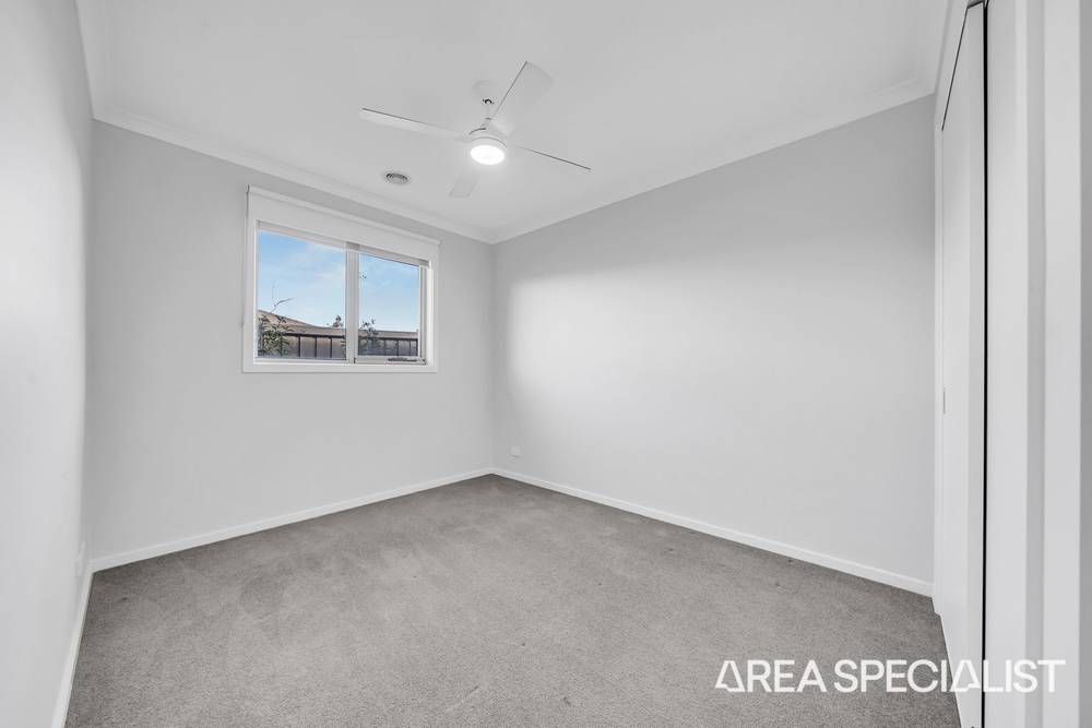 10 Ainsley Road, Thornhill Park, VIC 3335