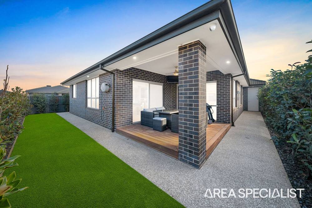 10 Ainsley Road, Thornhill Park, VIC 3335