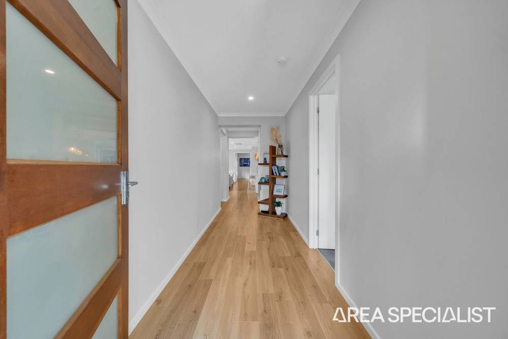 10 Ainsley Road, Thornhill Park, VIC 3335