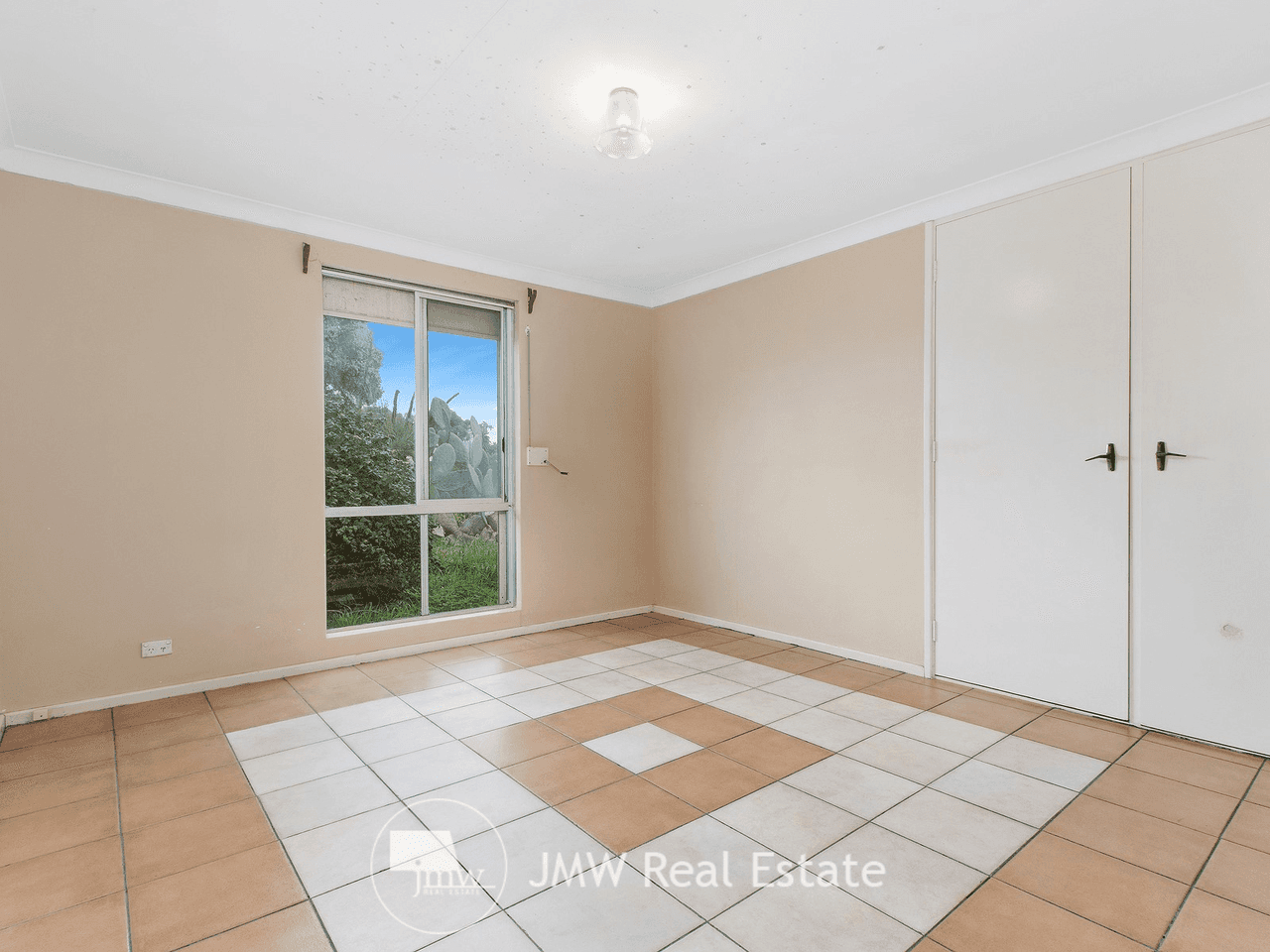 6 Hamersley Court, COOLOONGUP, WA 6168