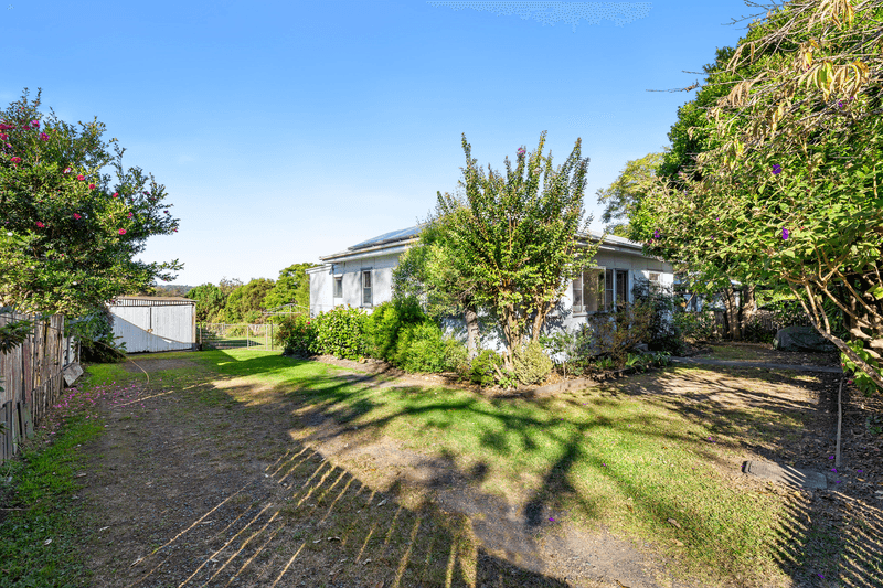 104 Princes Highway, BODALLA, NSW 2545