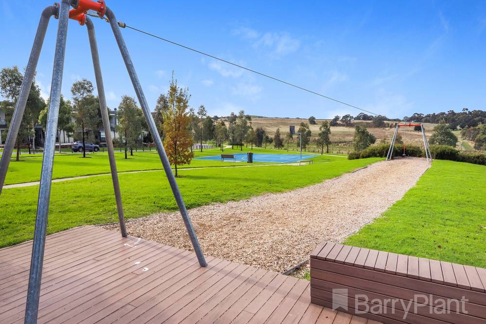 10 Fluent Lane, Greenvale, VIC 3059