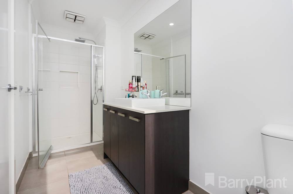 10 Fluent Lane, Greenvale, VIC 3059