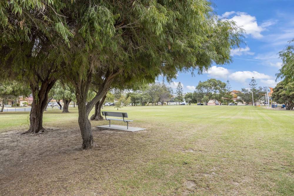 10 felton retreat, Mindarie, WA 6030