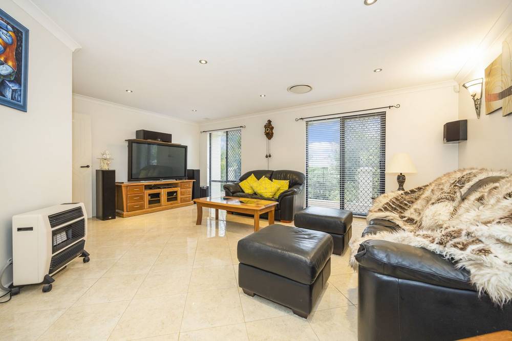 10 felton retreat, Mindarie, WA 6030