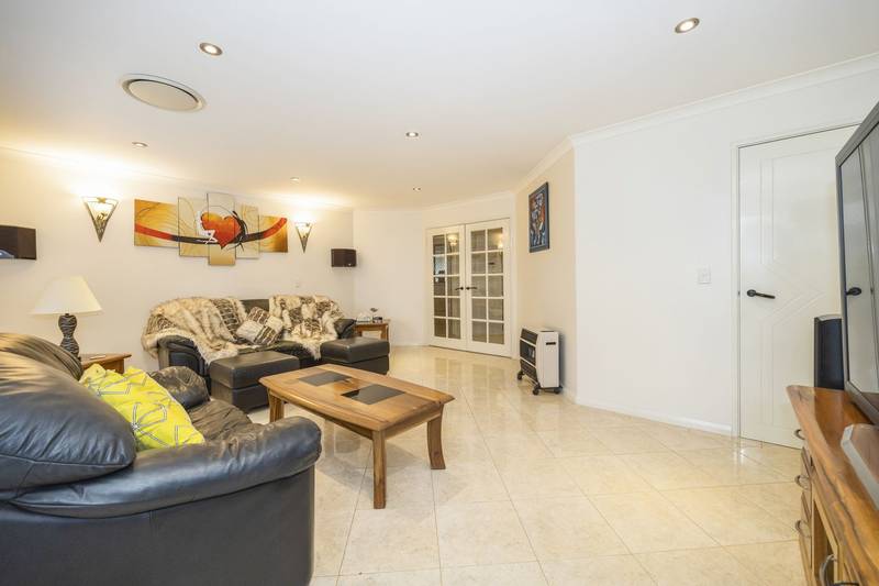 10 felton retreat, Mindarie, WA 6030