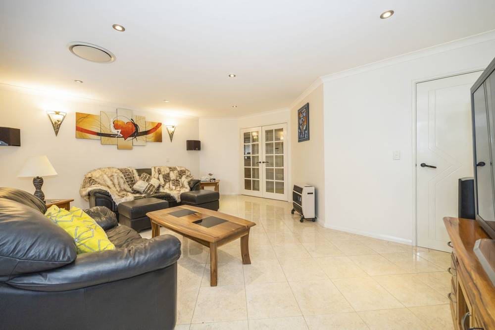 10 felton retreat, Mindarie, WA 6030