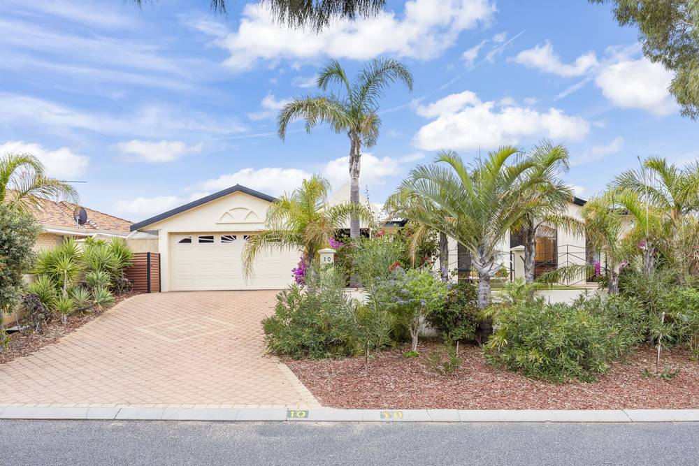 10 felton retreat, Mindarie, WA 6030