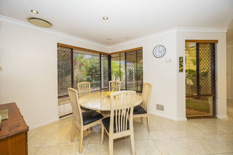 10 felton retreat, Mindarie, WA 6030