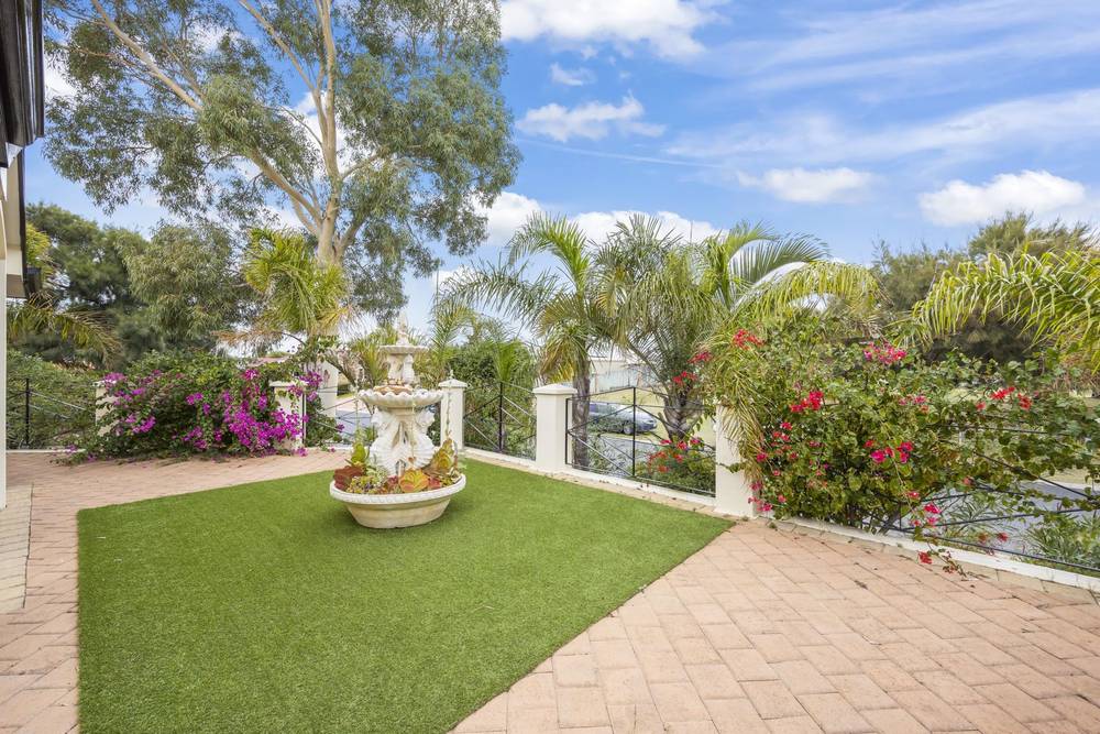 10 felton retreat, Mindarie, WA 6030