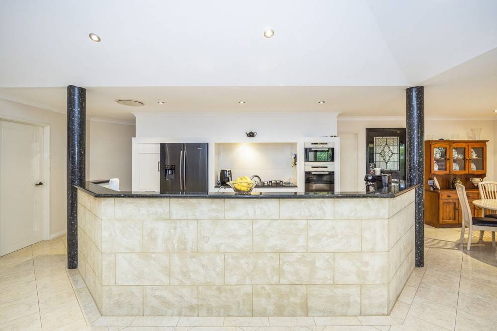 10 felton retreat, Mindarie, WA 6030