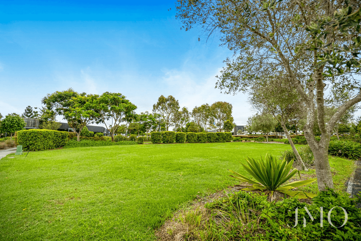 2 Splendid Drive, South Ripley, QLD 4306