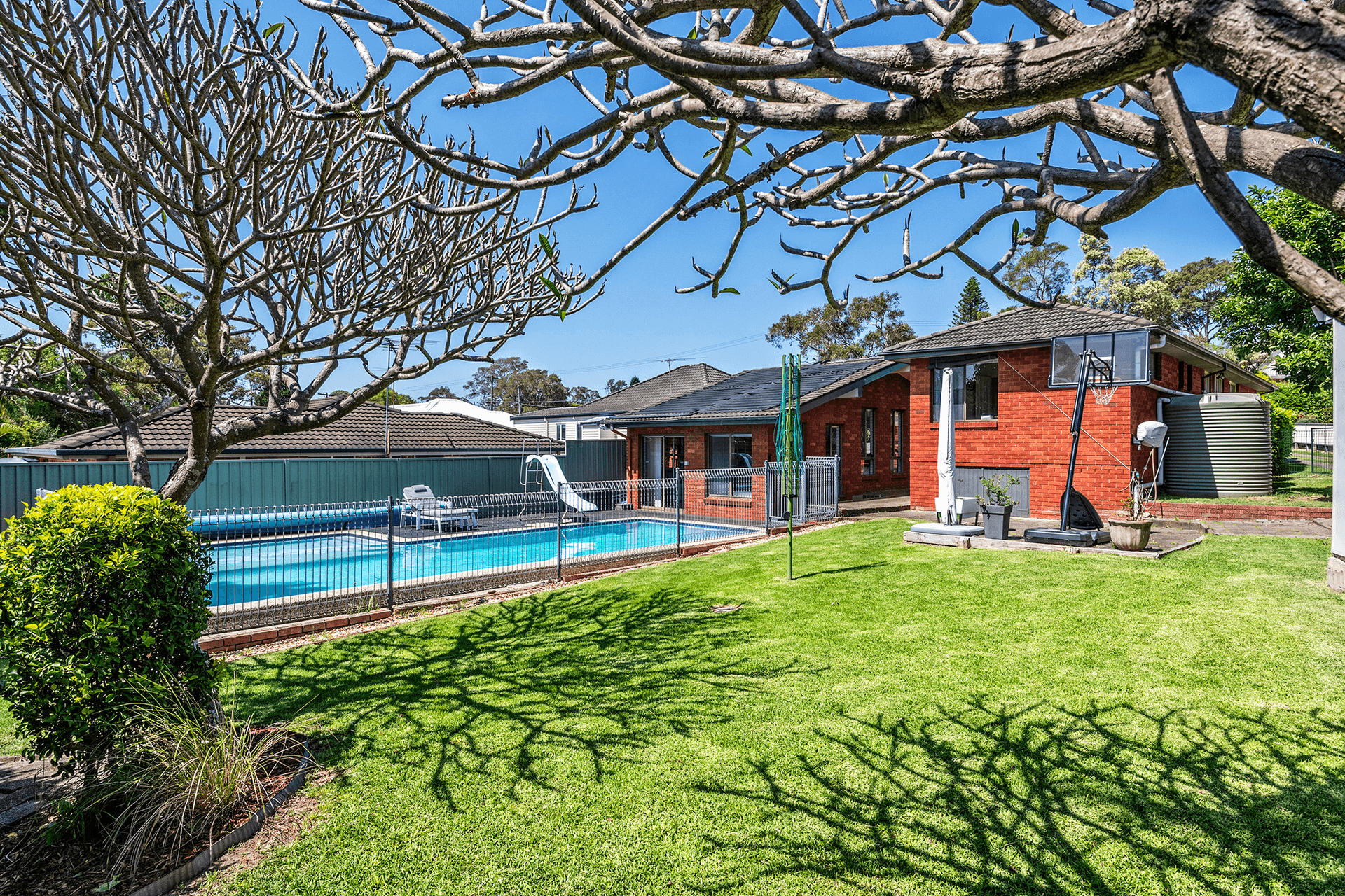 57 Wollybutt Road, Engadine, NSW 2233