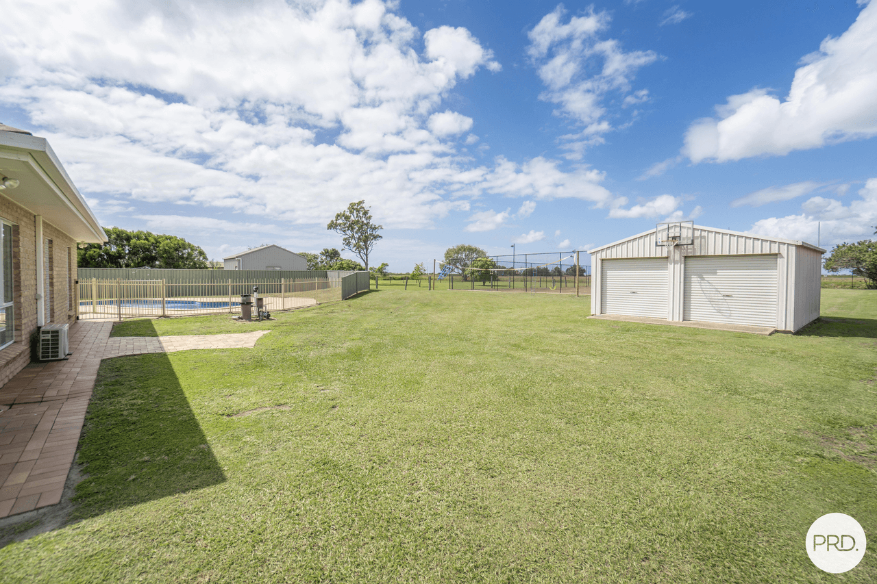 130 McCarthy Road, AVENELL HEIGHTS, QLD 4670