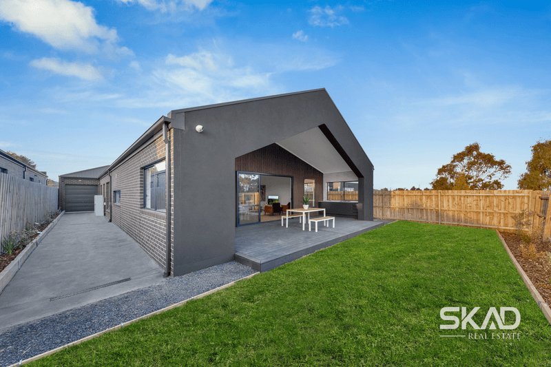 8 Candy Road, GREENVALE, VIC 3059