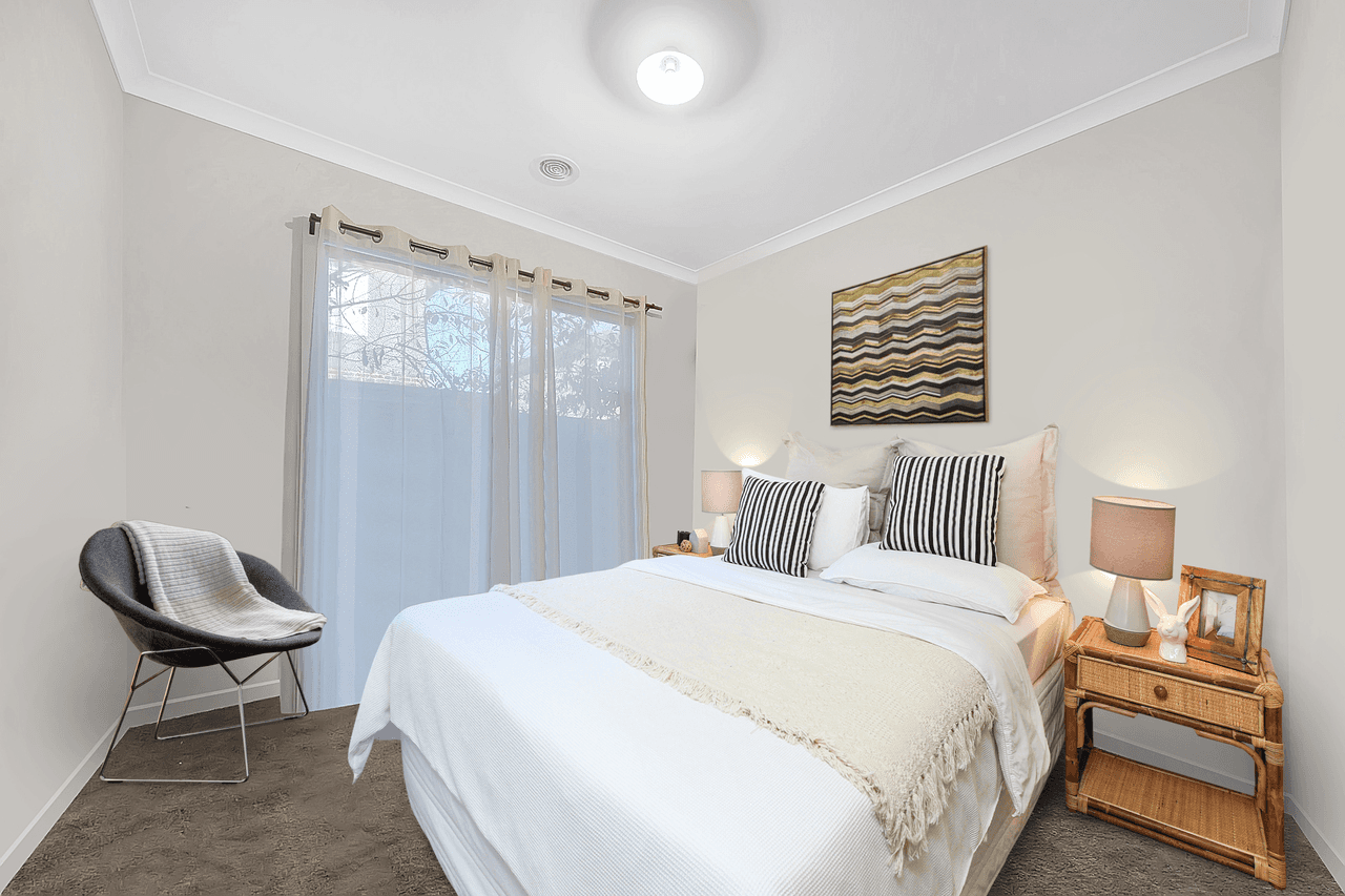 8 Raychelsbury Parade, WOLLERT, VIC 3750