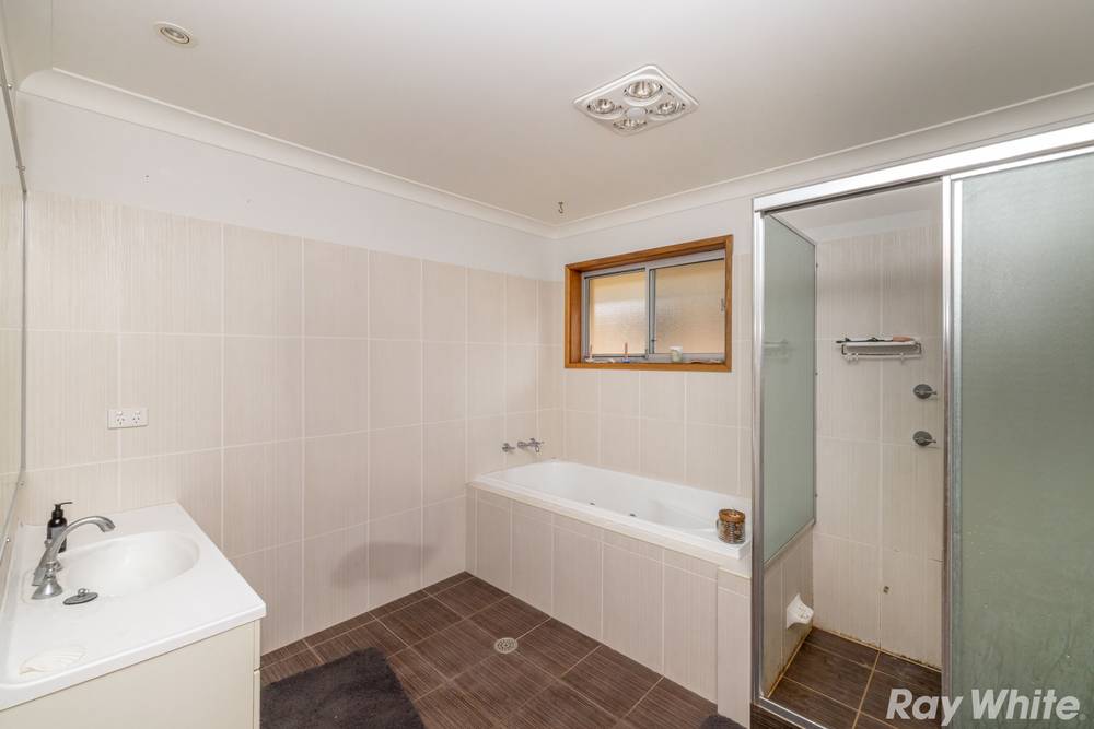4 Tree View Place, FORSTER, NSW 2428