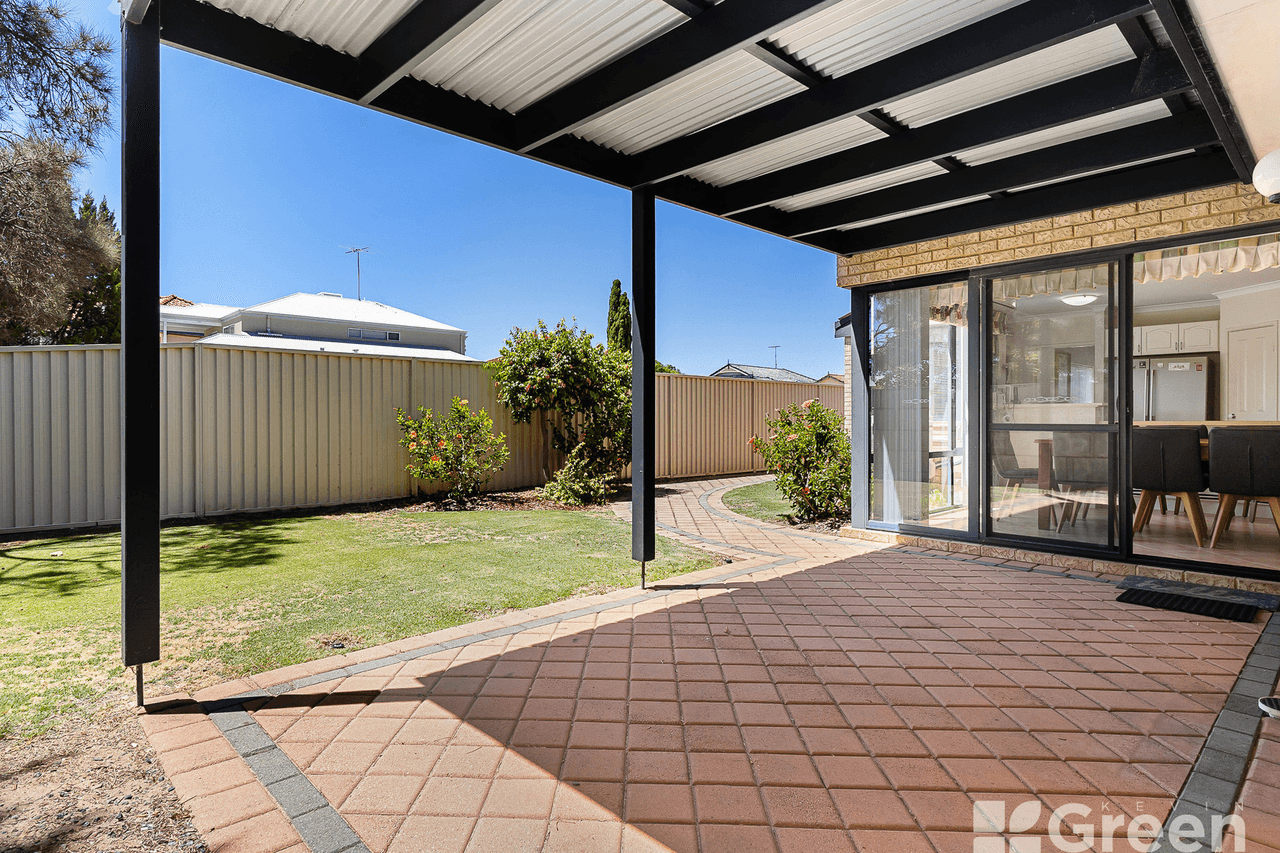 15 Rialto Place, Halls Head, WA 6210