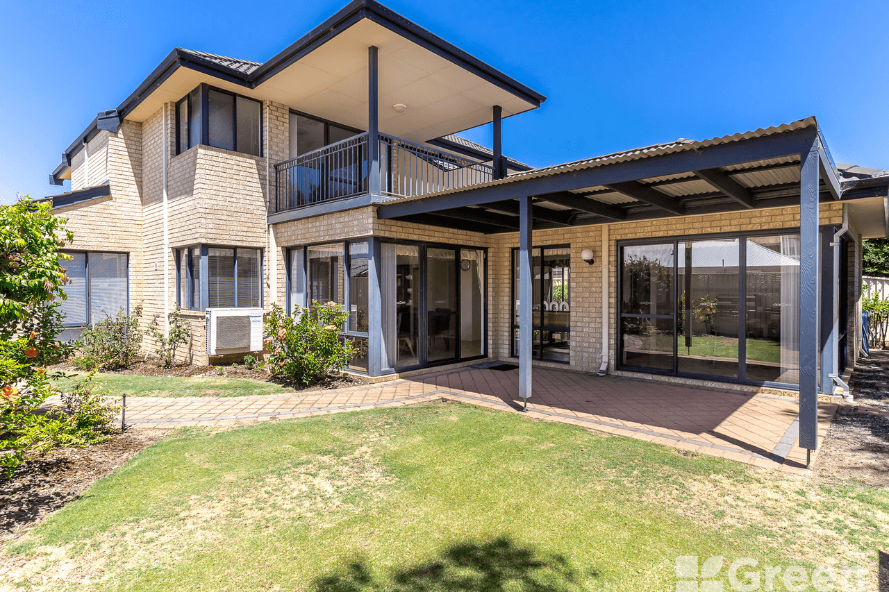 15 Rialto Place, Halls Head, WA 6210