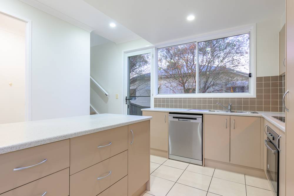 8/14 Fowler Street, WEST GLADSTONE, QLD 4680