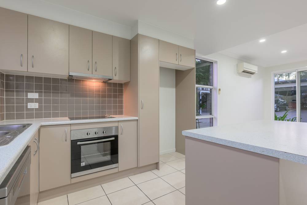 8/14 Fowler Street, WEST GLADSTONE, QLD 4680