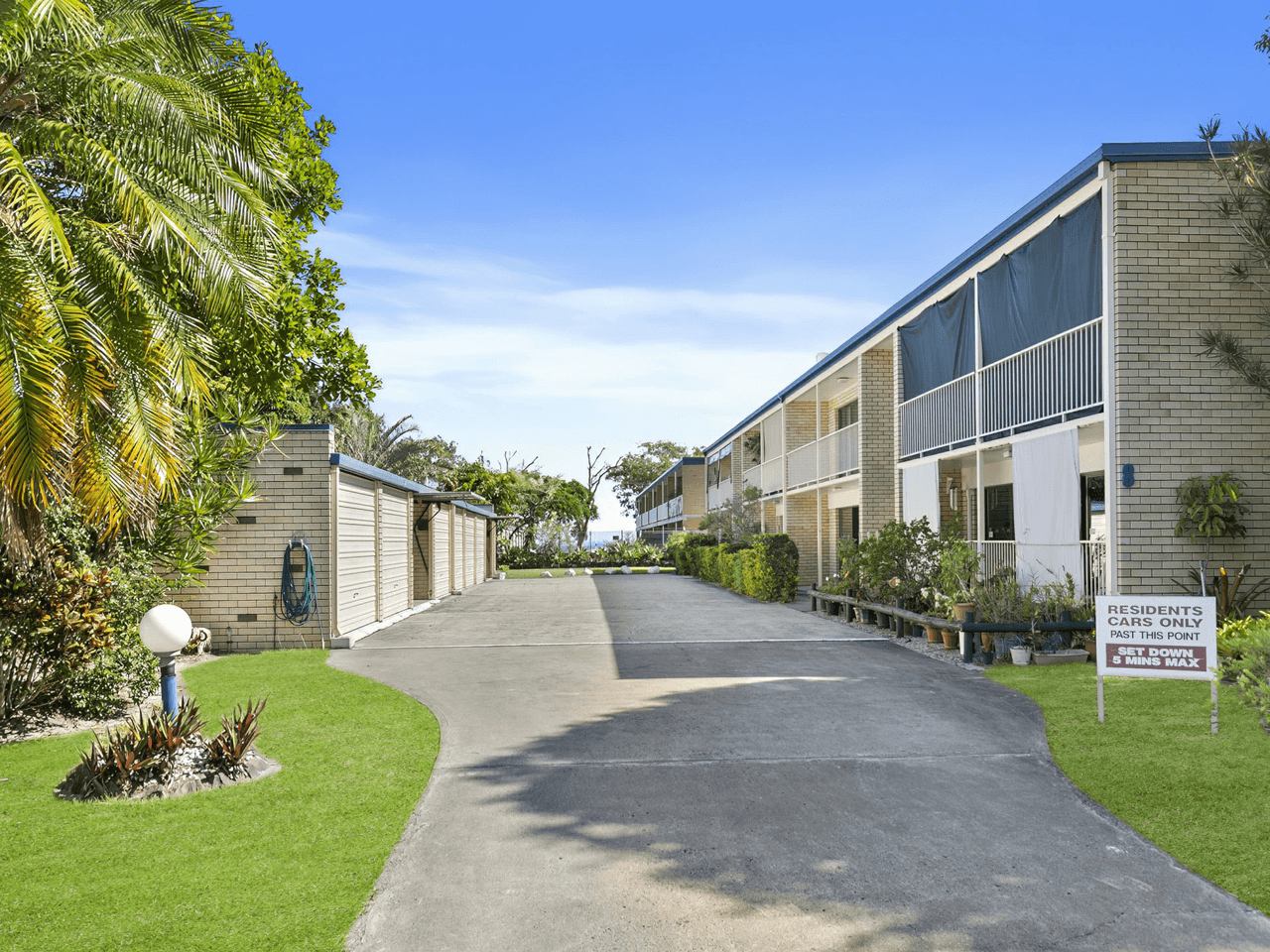 2/8-10 Winston Drive, BONGAREE, QLD 4507