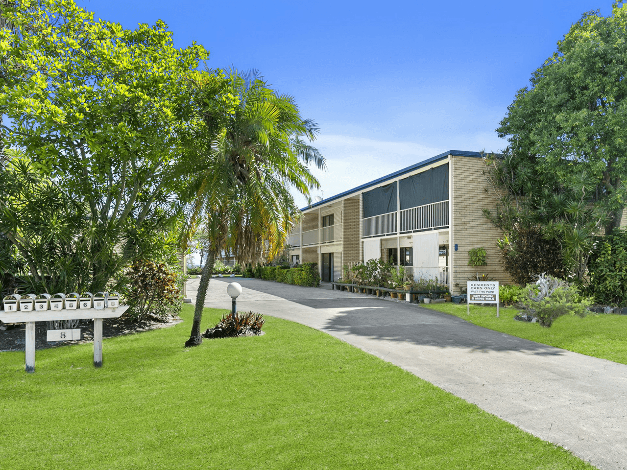 2/8-10 Winston Drive, BONGAREE, QLD 4507