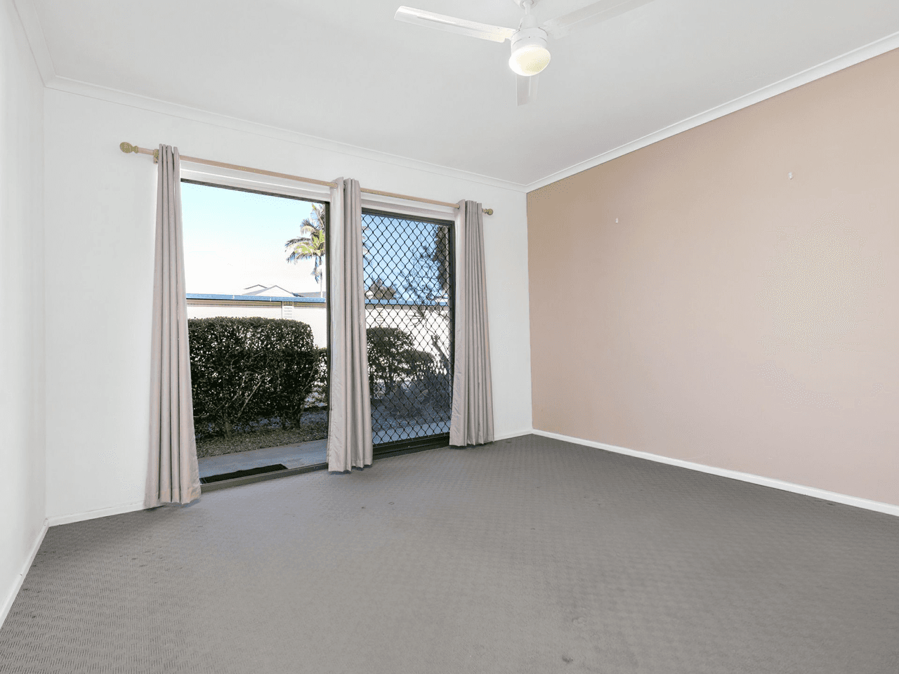 2/8-10 Winston Drive, BONGAREE, QLD 4507