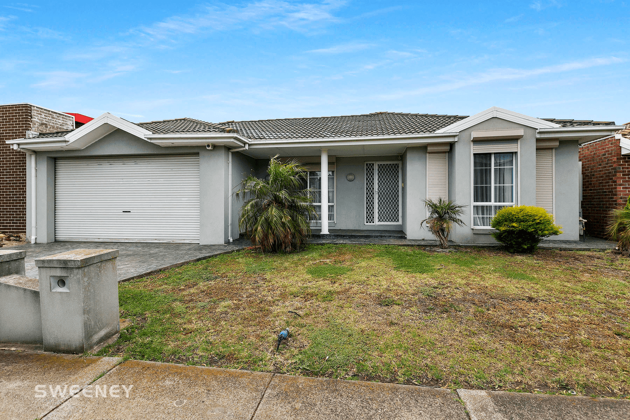 10 Lakefield Way, Cairnlea, VIC 3023