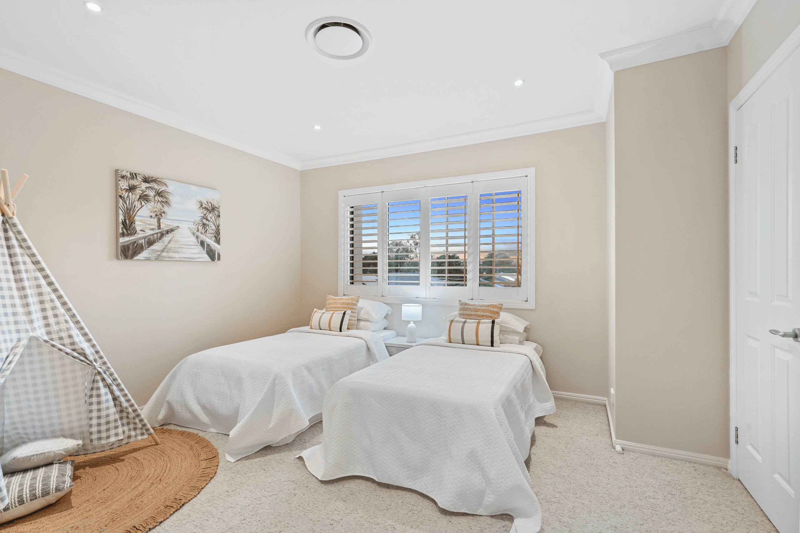 34 Harrier Drive, Burleigh Waters, QLD 4220