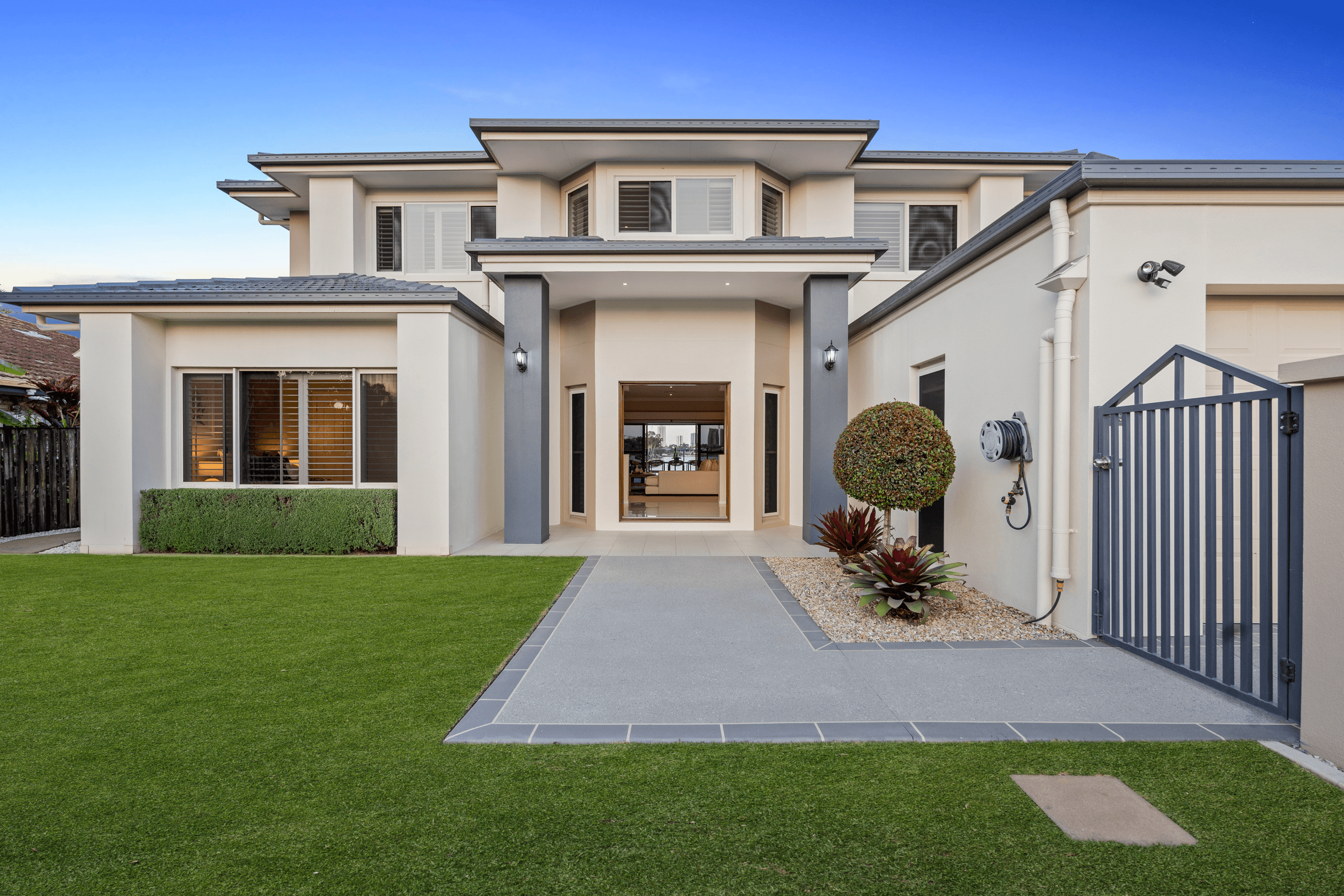 34 Harrier Drive, Burleigh Waters, QLD 4220