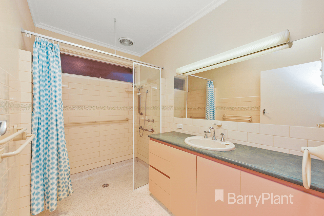 23 Leigh Street, Werribee, VIC 3030