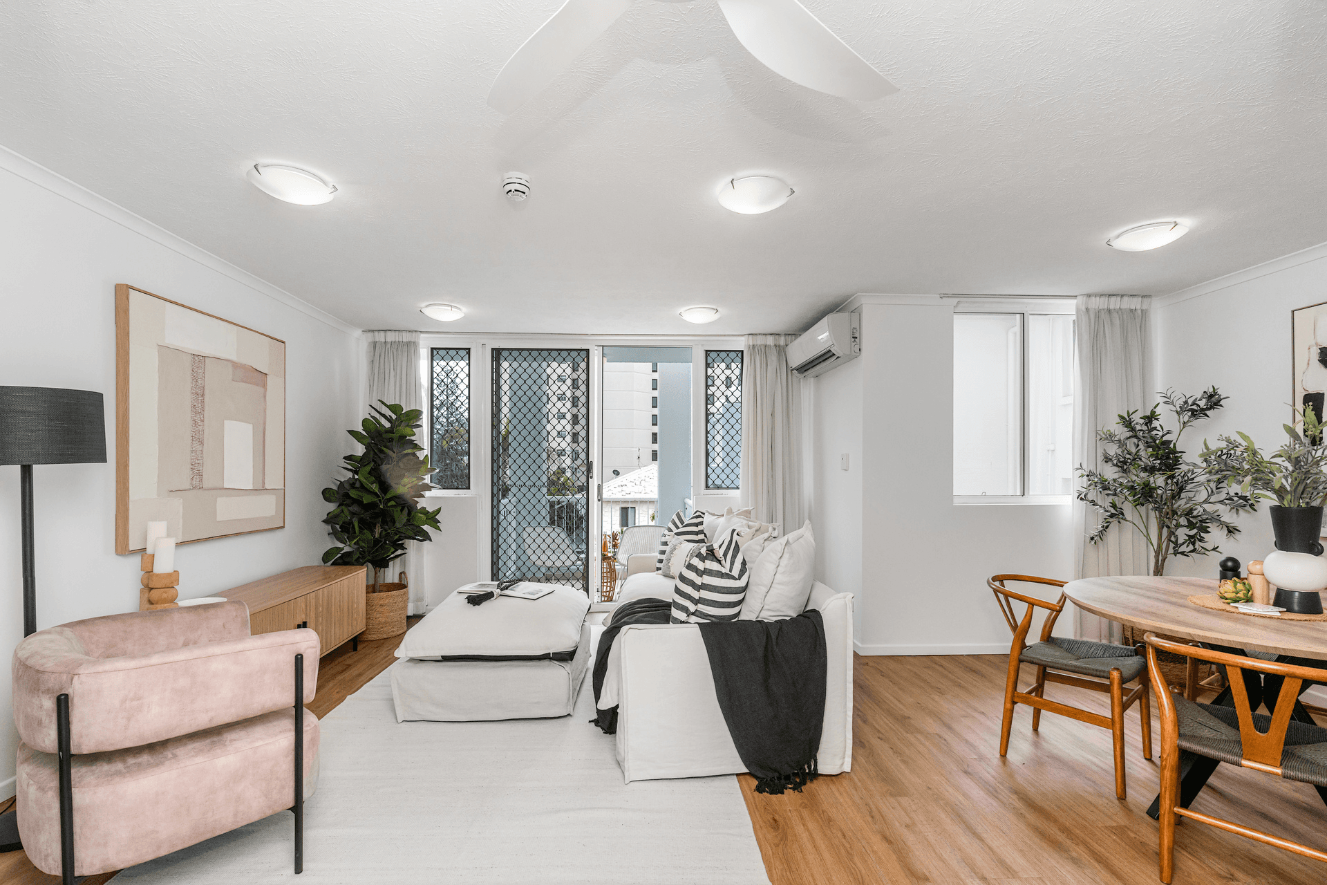 21/243 Boundary Street, Rainbow Bay, QLD 4225