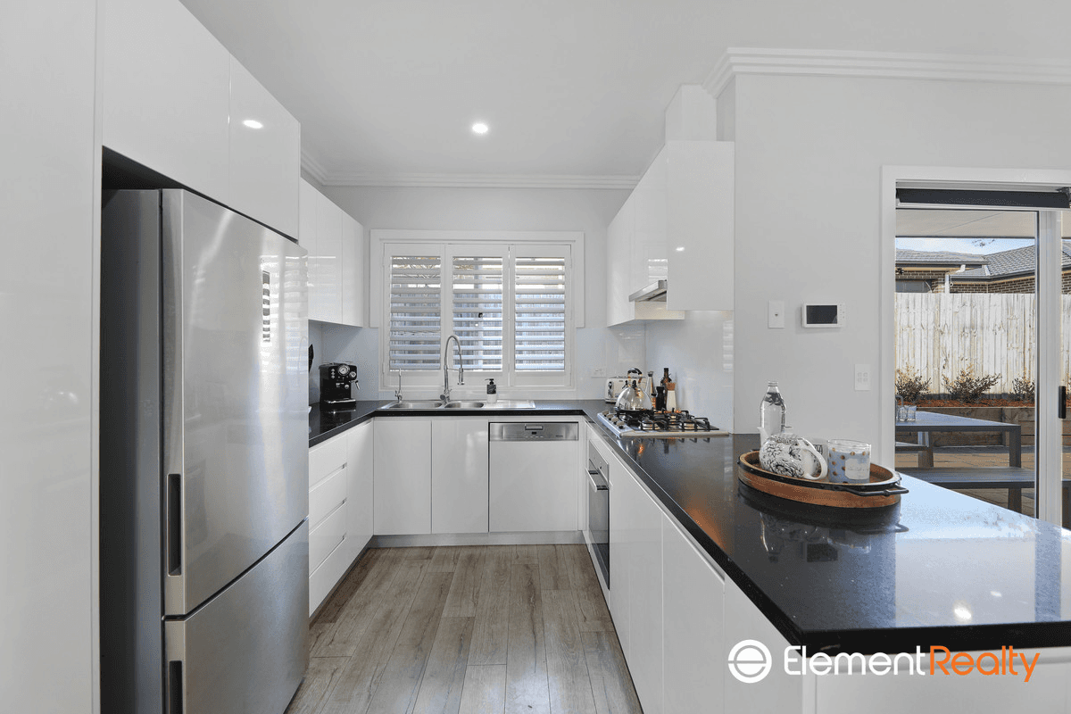 8A Deakin Streen, West Ryde, NSW 2114