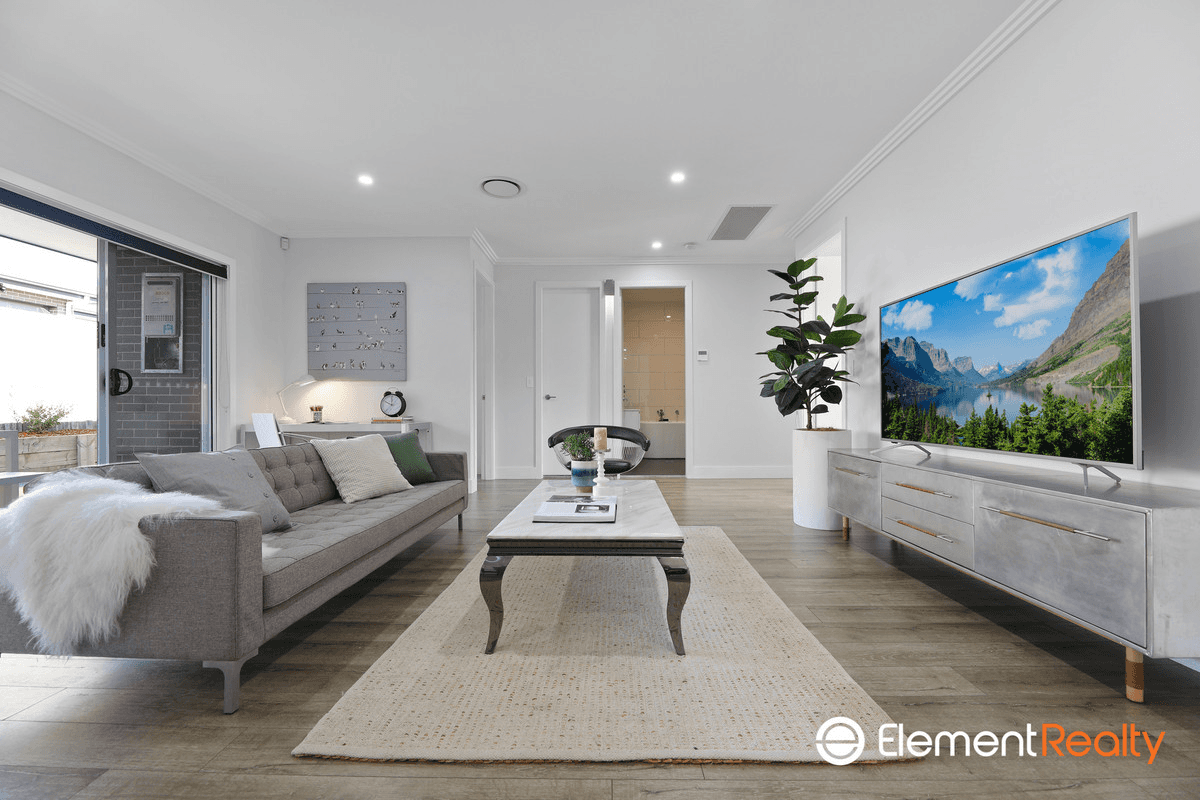 8A Deakin Streen, West Ryde, NSW 2114