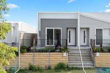 142 Honeysuckle Drive, Ripley, QLD 4306