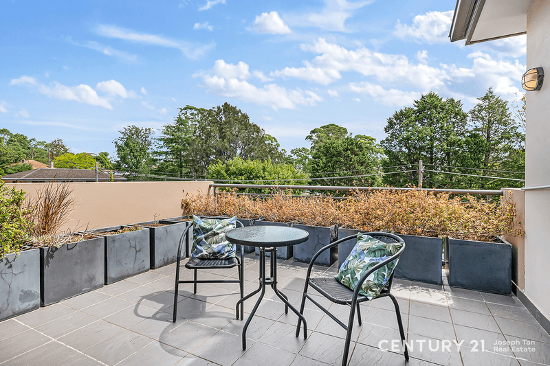 16/23 Thompson Close, West Pennant Hills, NSW 2125