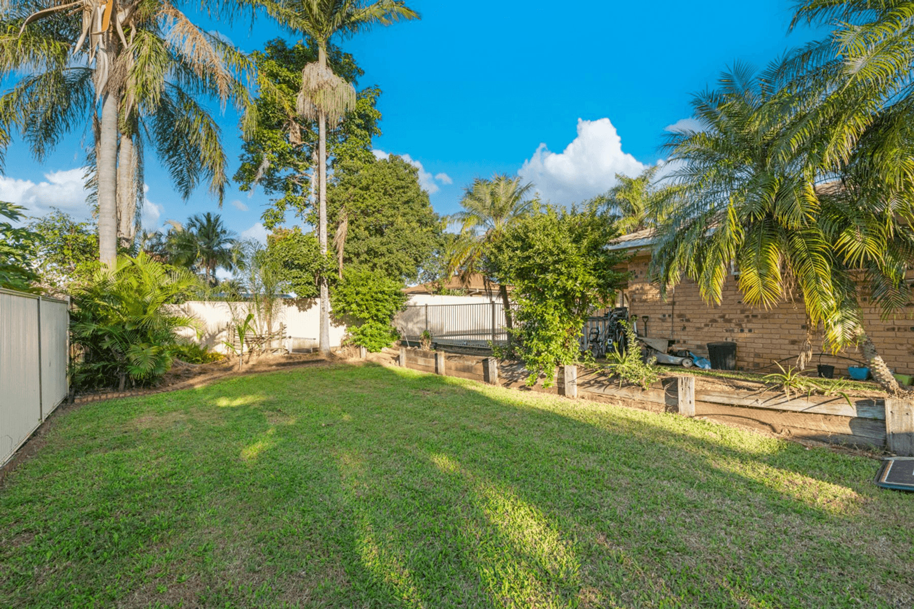 33 Abalone Crescent, THORNLANDS, QLD 4164