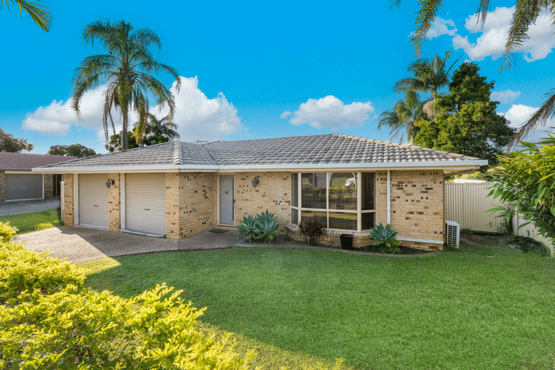 33 Abalone Crescent, THORNLANDS, QLD 4164