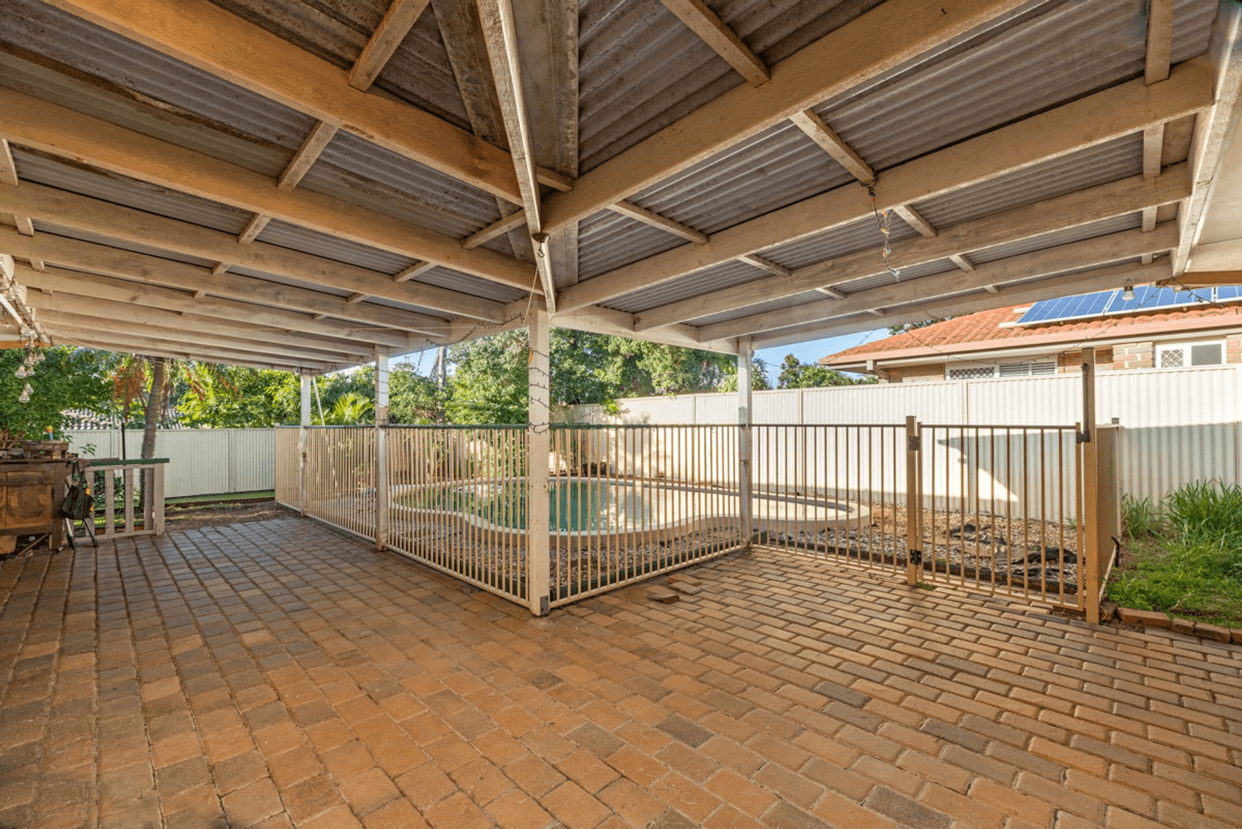 33 Abalone Crescent, THORNLANDS, QLD 4164