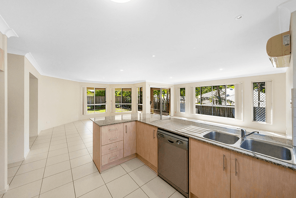 33 Rainbow Circuit, Coomera Waters, QLD 4209