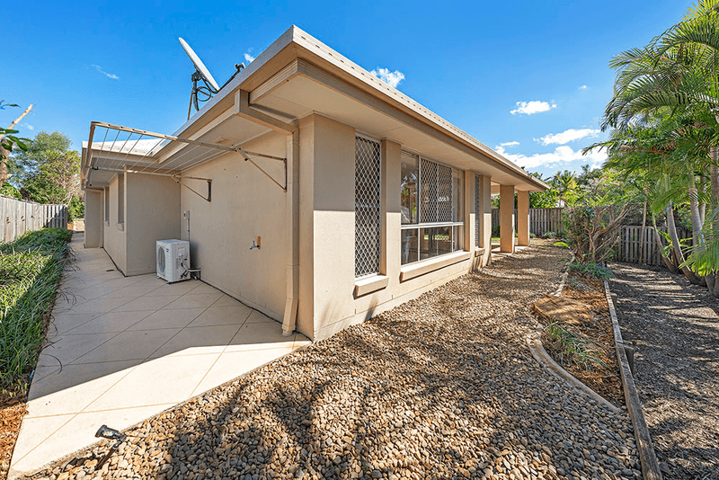 33 Rainbow Circuit, Coomera Waters, QLD 4209