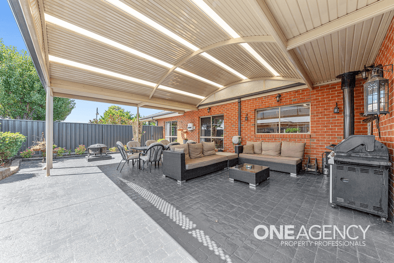 43 Norman Road, DROUIN, VIC 3818