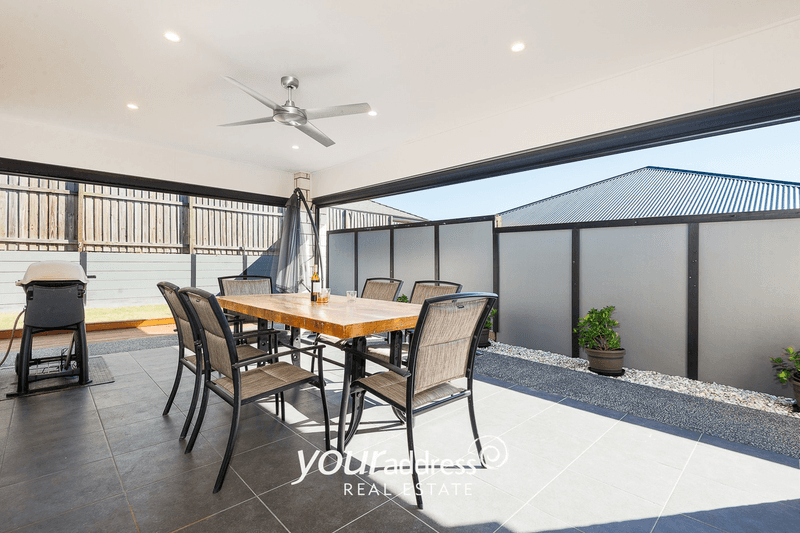 22 Mount Roberts Street, PARK RIDGE, QLD 4125