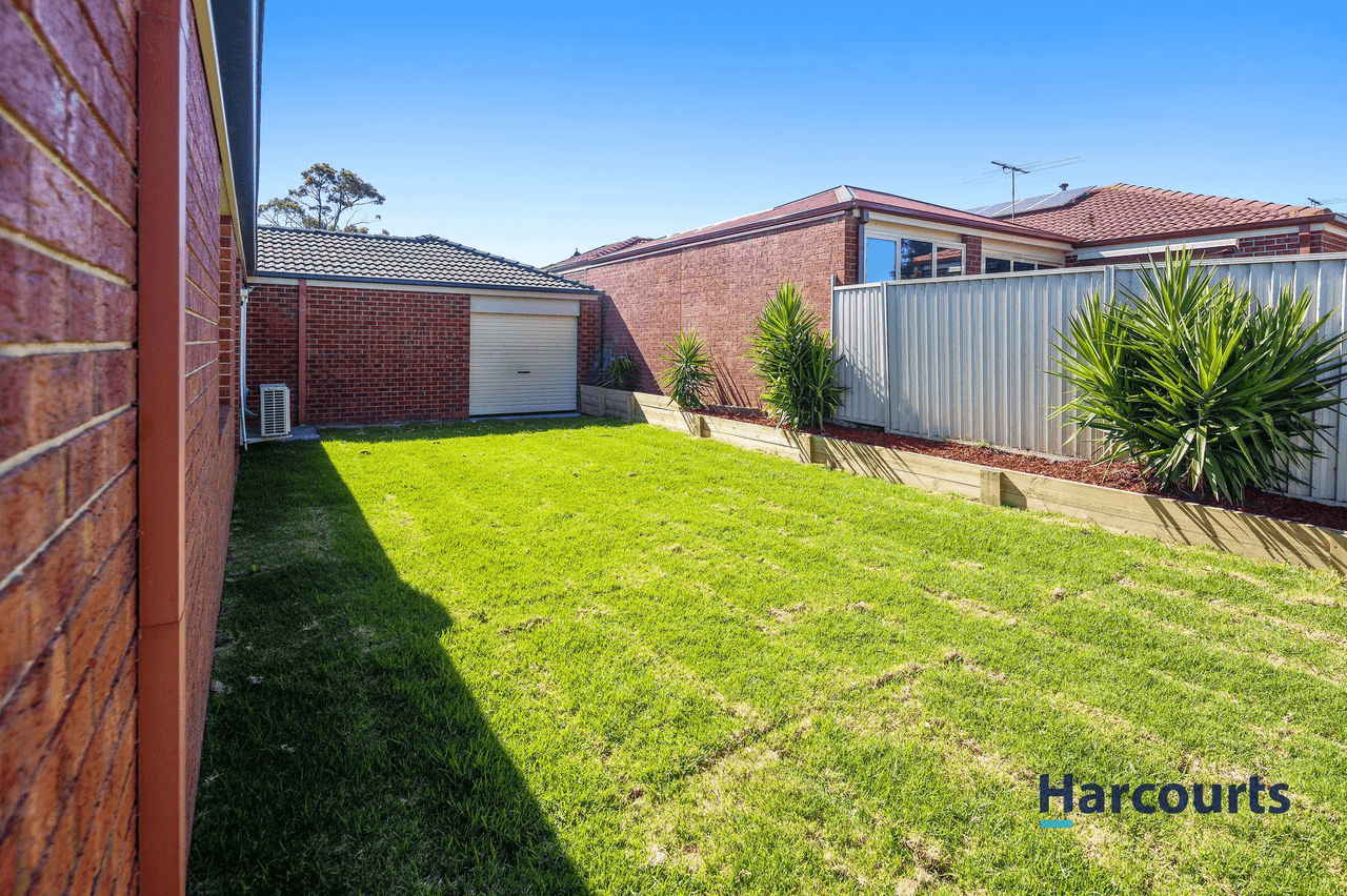 15 Stone Hill Circuit, Cranbourne East, VIC 3977