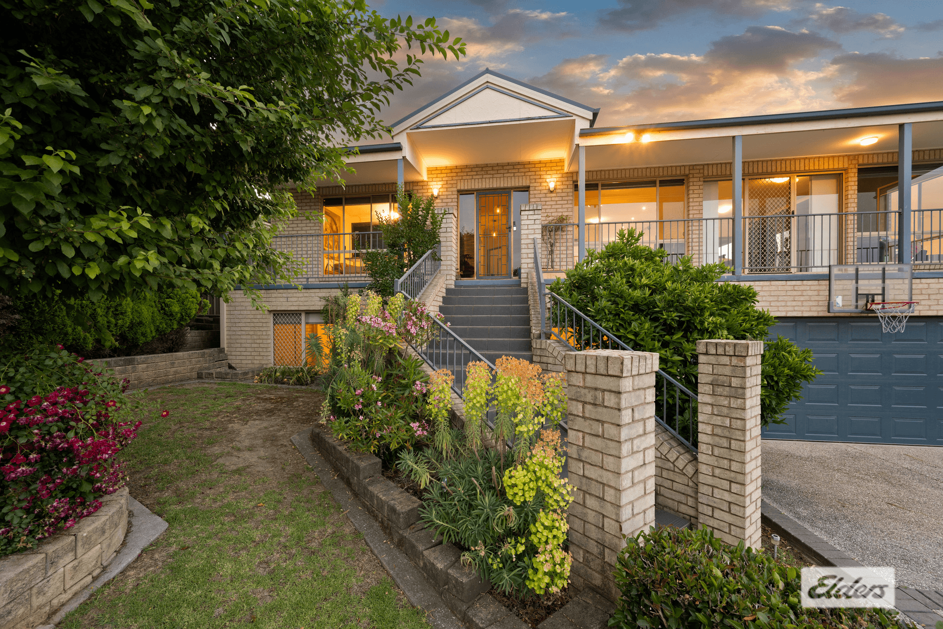 55 Avondale Drive, West Wodonga, VIC 3690