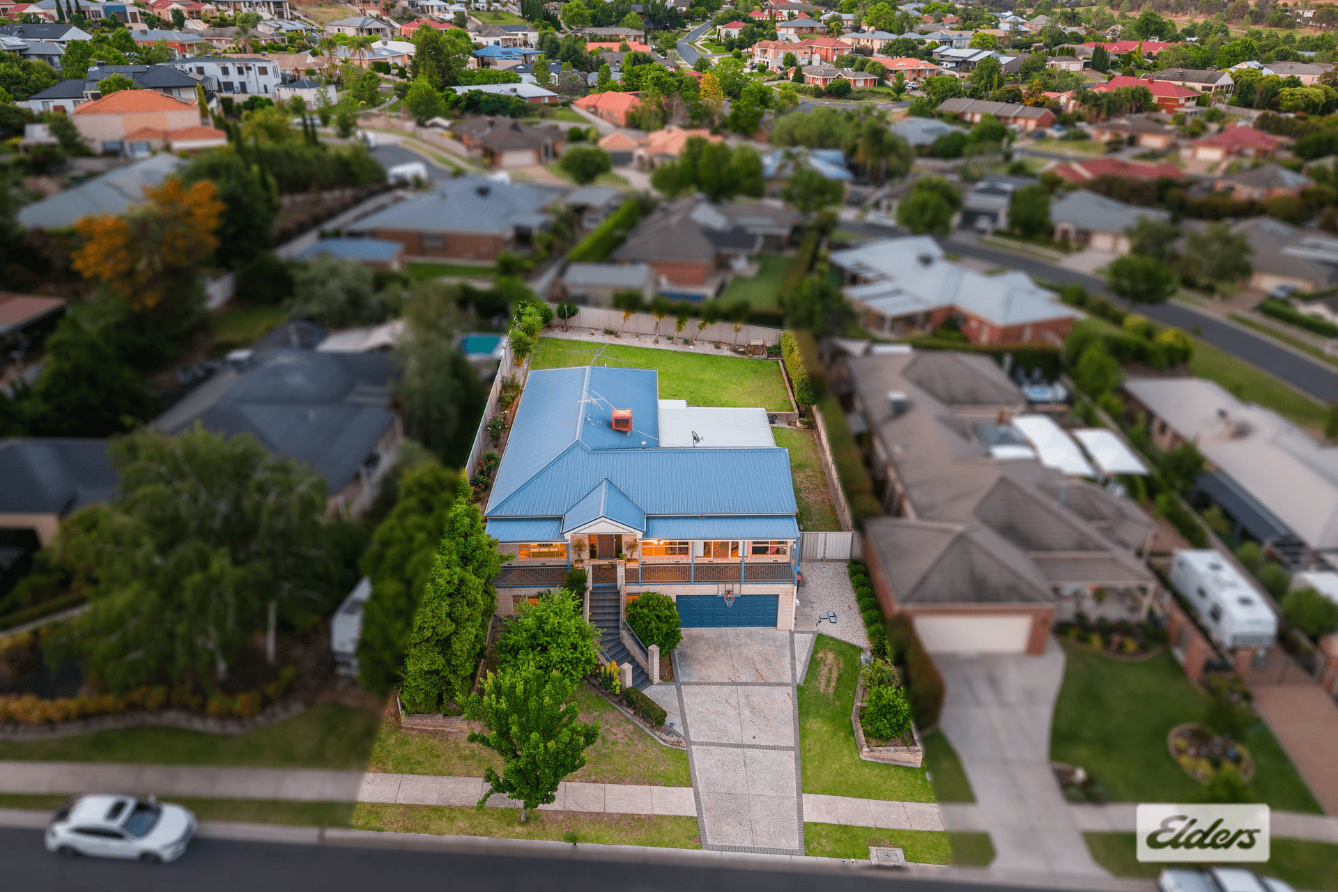 55 Avondale Drive, West Wodonga, VIC 3690