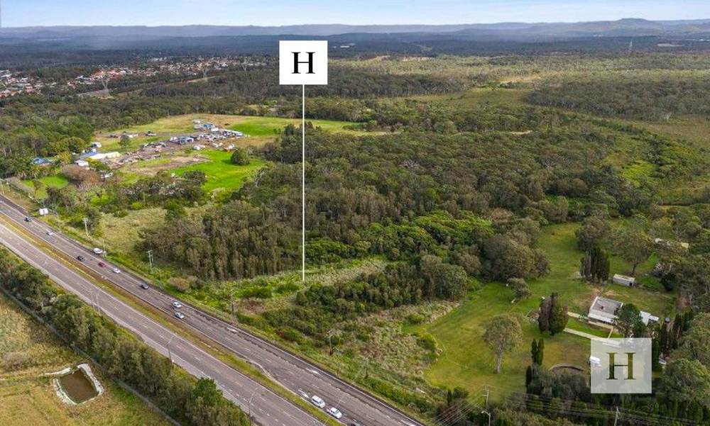 35 Pacific Highway, Doyalson, NSW 2262