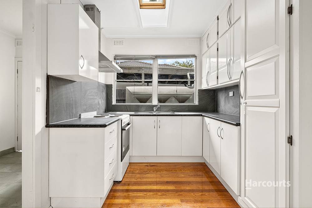 30 Chestnut Road, DOVETON, VIC 3177